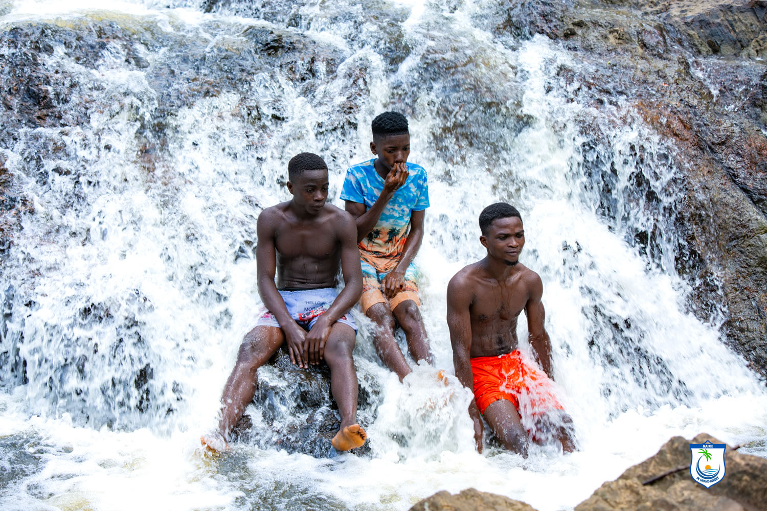 La Cascade de Héké Village